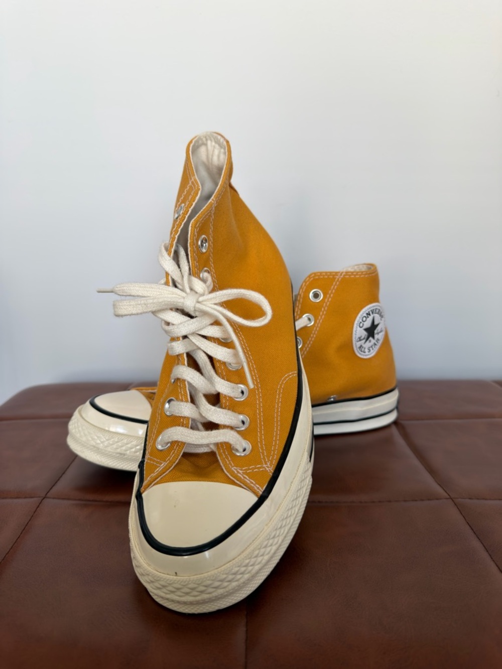 Like New! Converse Chuck Taylor All Star 70 Hi Top